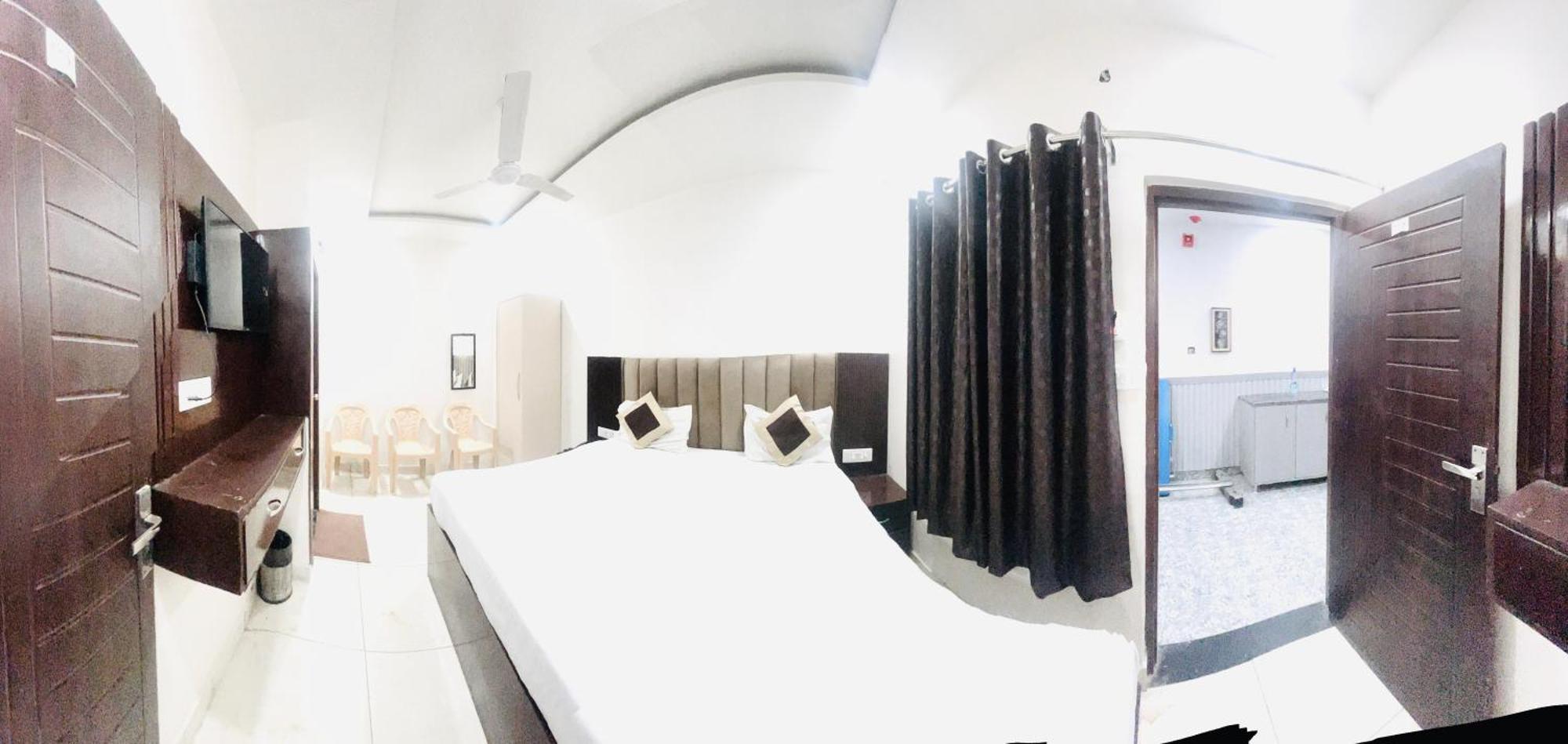 Hotel Green Apple بريلي المظهر الخارجي الصورة