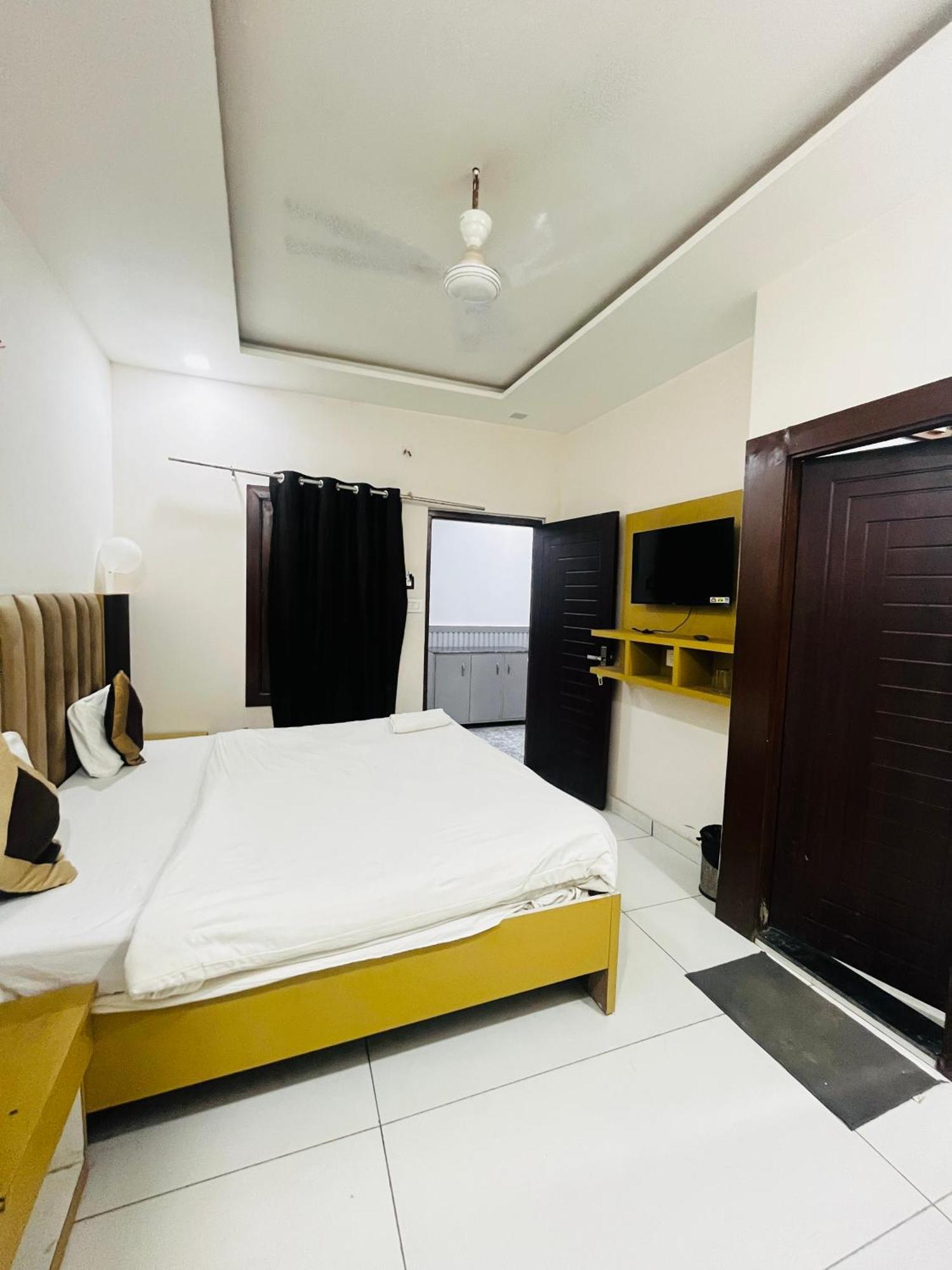 Hotel Green Apple بريلي المظهر الخارجي الصورة